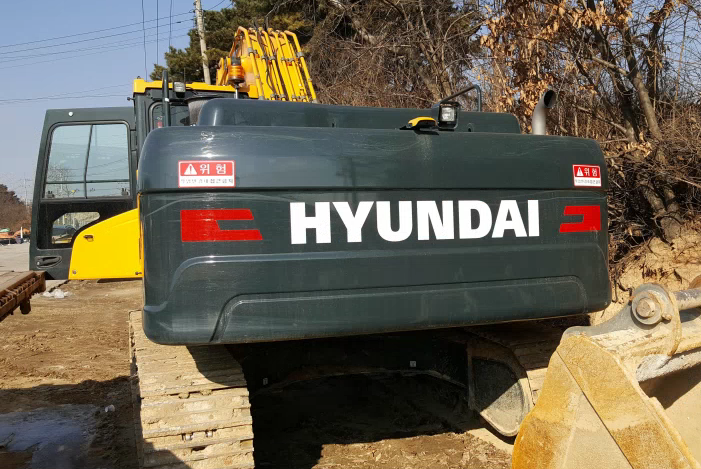 Гусеничный экскаватор HX300 Hyundai