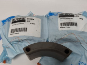 55190094 Зажим (Jaw) Sandvik