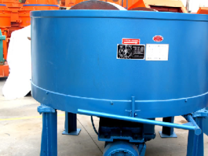 Емкость для перемешивания рудного шлама, смеситель