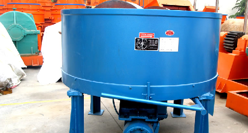Емкость для перемешивания рудного шлама, смеситель