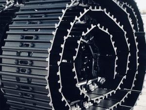 200106-00974A Гусеница в сборе на Экскаватор Develon