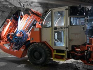 77016983 Радиатор ДВС Sandvik