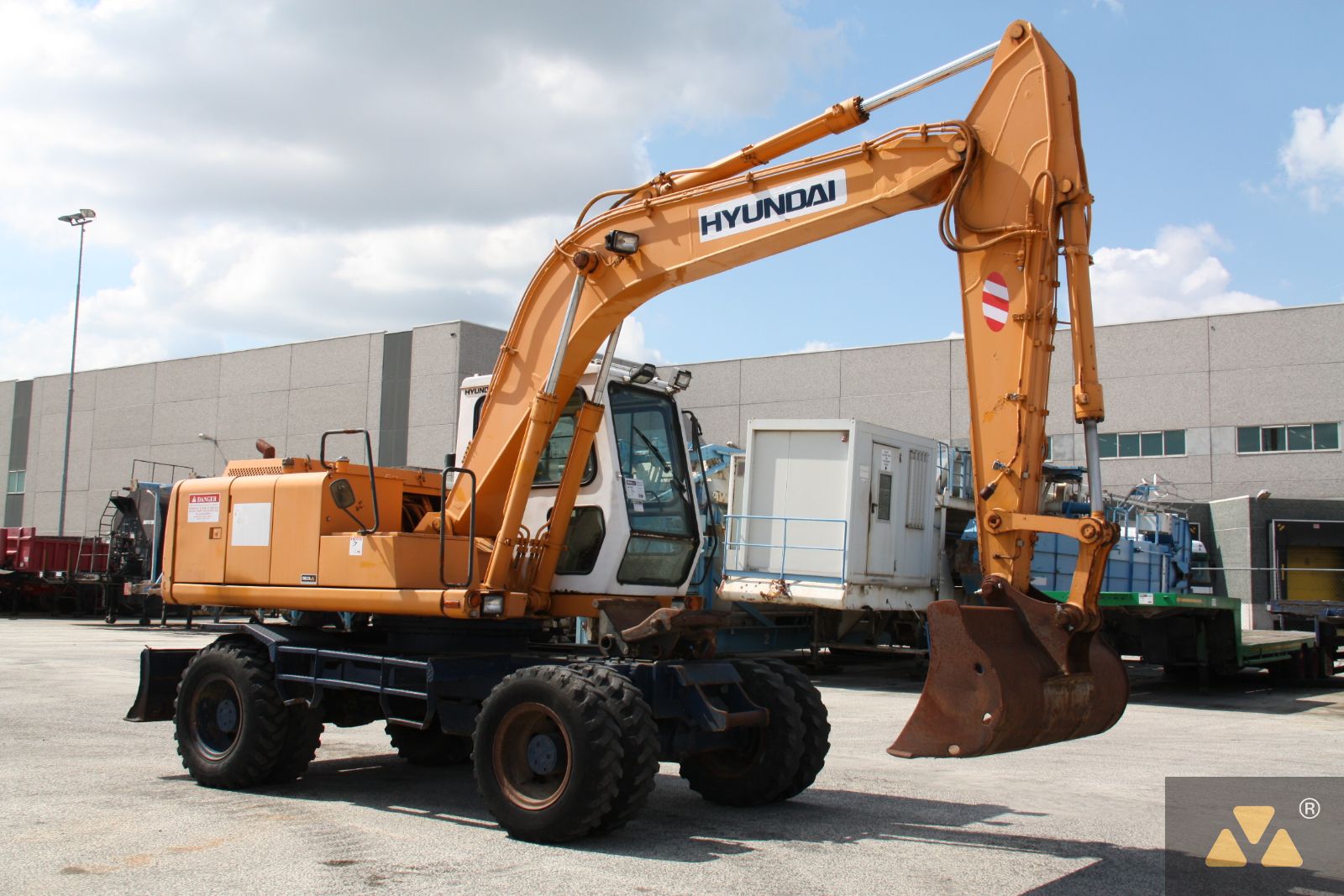 735370269 Подшипник Hyundai
